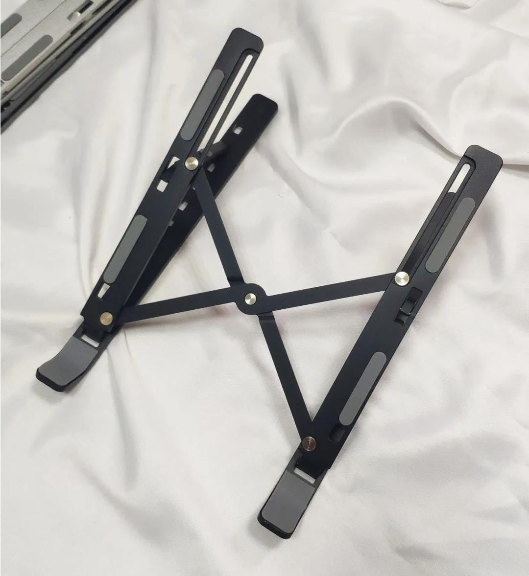 IVEI Laptop Stand for Overheating Protection - Portable, Adjustable & Foldable | Laptop Stand for Office Desk, Home Office, Table, Bed, Travel - Lightweight Aluminium Alloy Tabletop