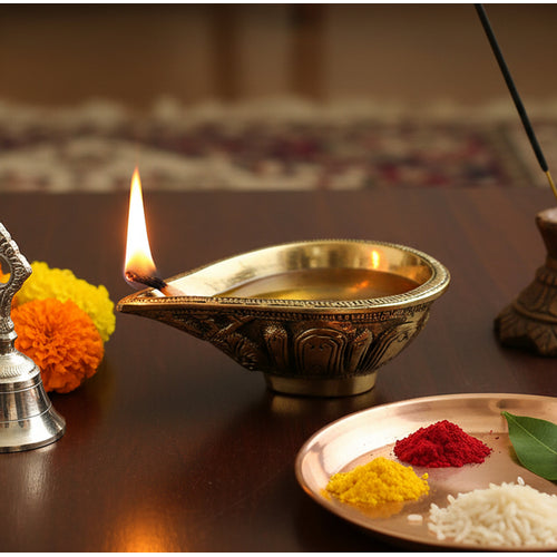 Brass Oil Lamps | Shankh Chakra Narayan Oil Lamp Diya Deepam Kuthu Vilakku -3.5 & 4