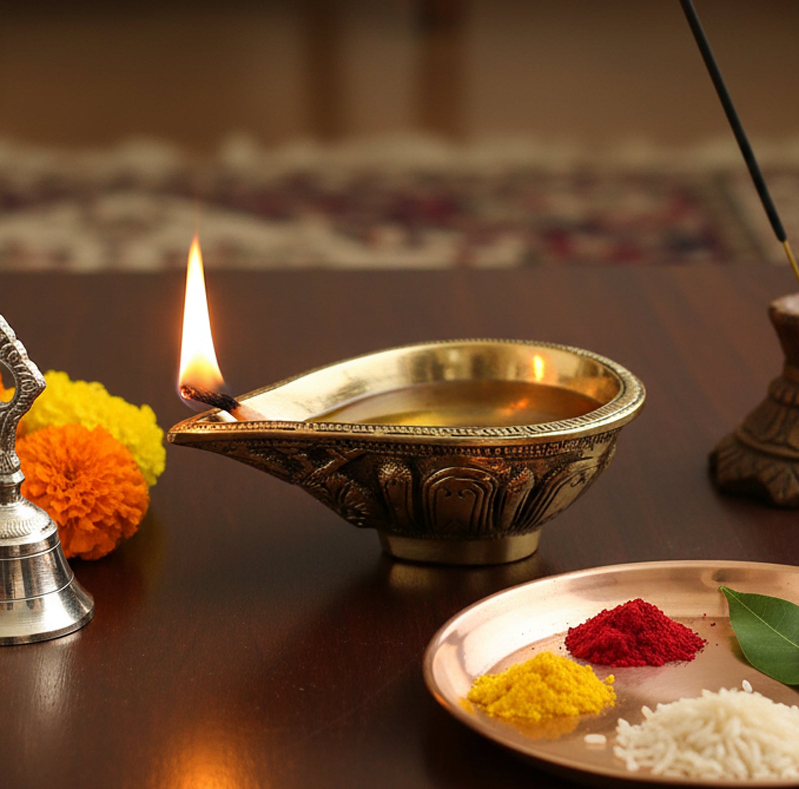 Brass Oil Lamps | Shankh Chakra Narayan Oil Lamp Diya Deepam Kuthu Vilakku -3.5 & 4" Inches