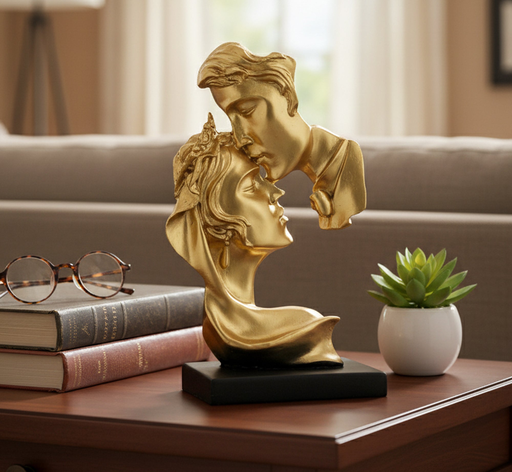 ESPLANADE Love Couple Face Adventure Showpiece Statue Sculpture Figure For Home Decor Valentine Day Gift | Resin- 10" Inches (Golden)